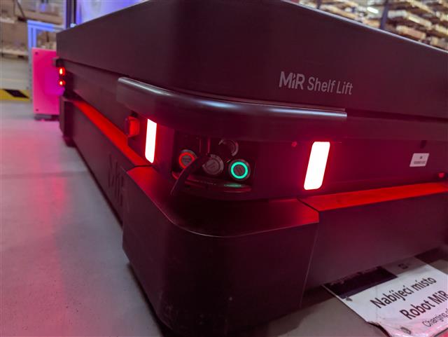Mobilní robot MiR
